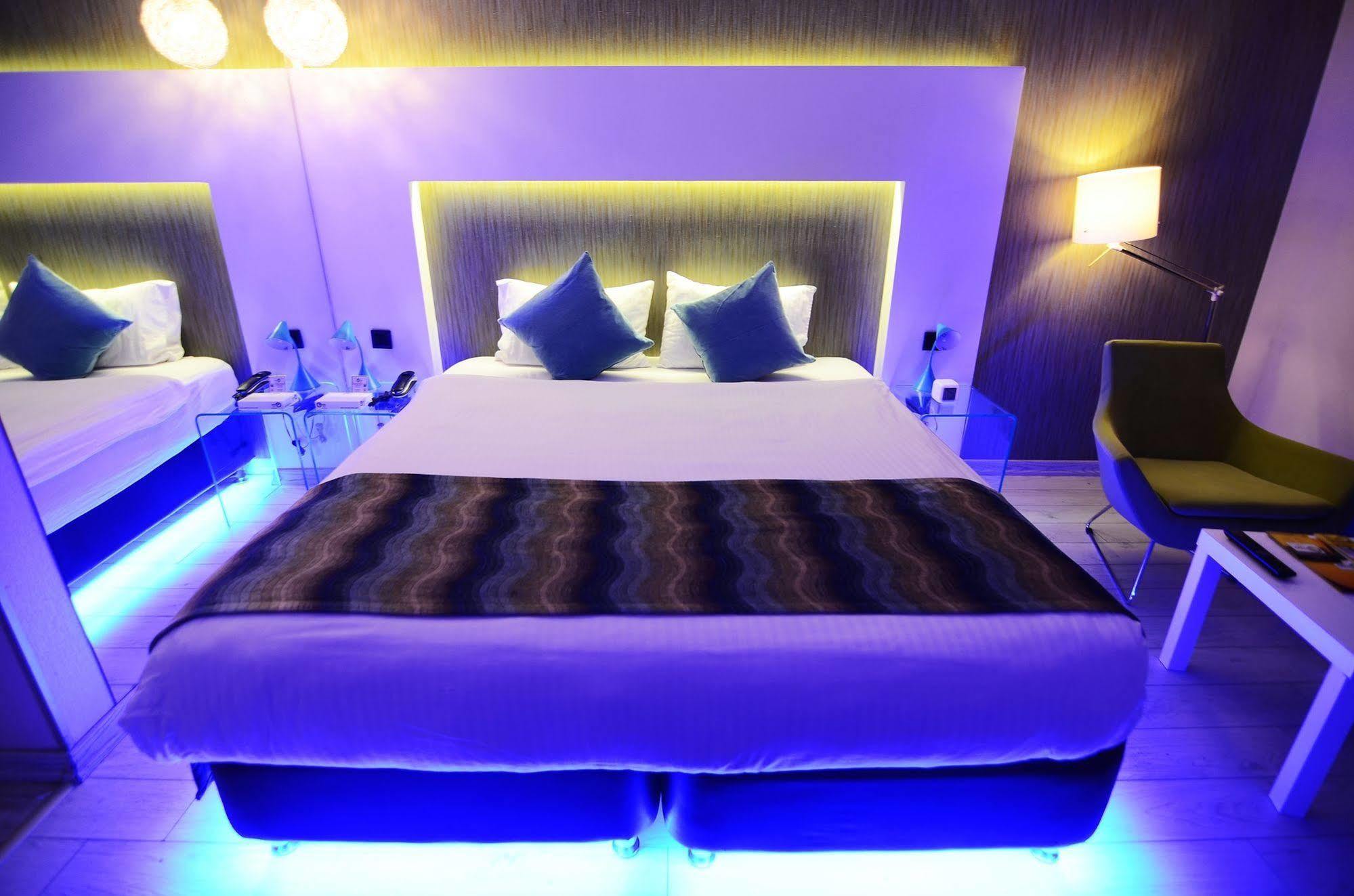 Tempo Hotel 4Levent Стамбул Экстерьер фото